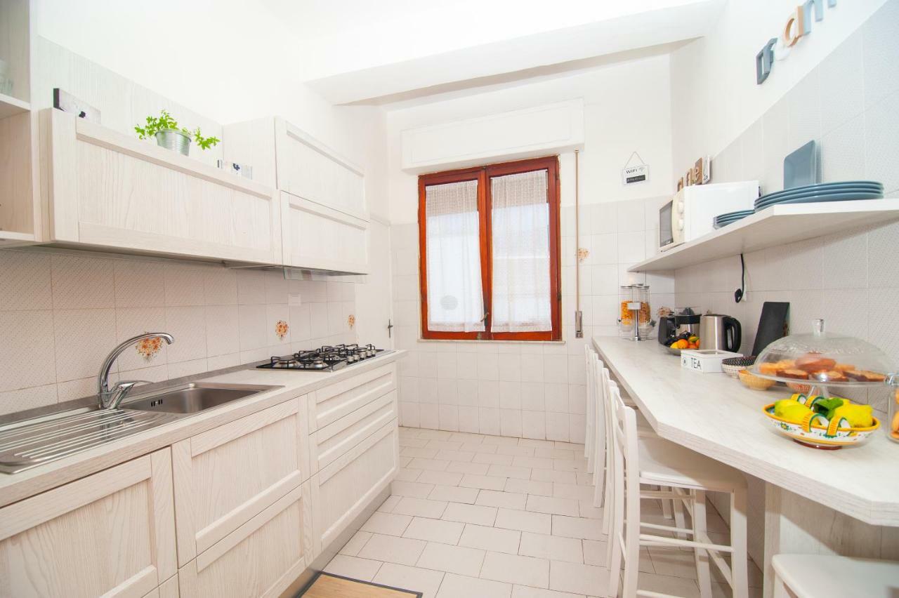B&B Syrentum Sorrento Esterno foto